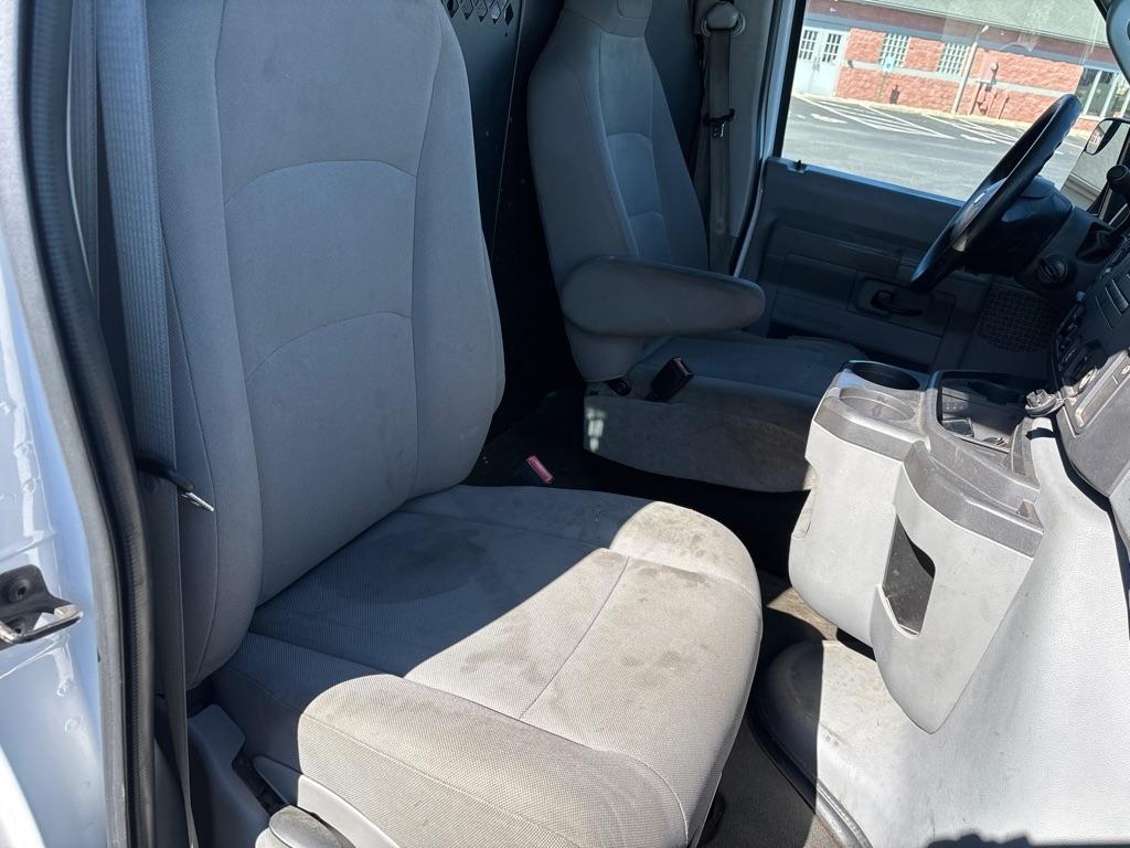 Ford Econoline  2012