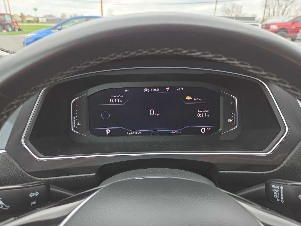 Volkswagen Tiguan  2021