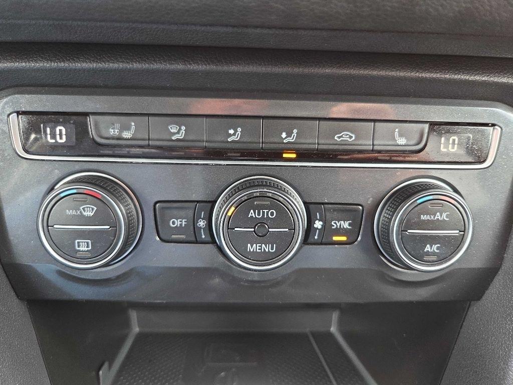 Volkswagen Tiguan  2021