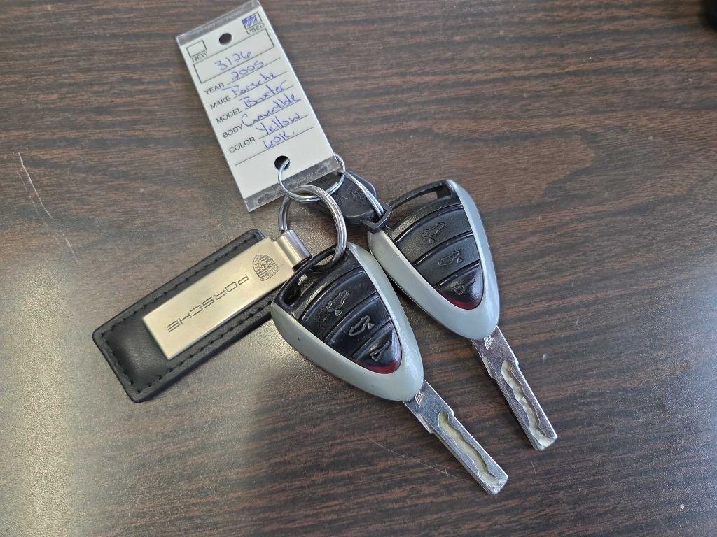 Porsche Boxster  2005