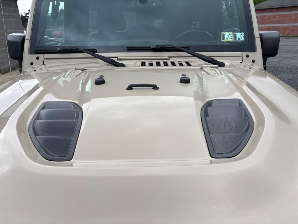 Jeep Wrangler  2016