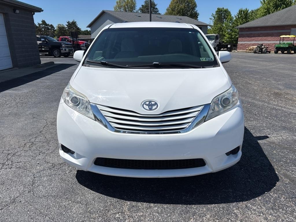 Toyota Sienna  2017