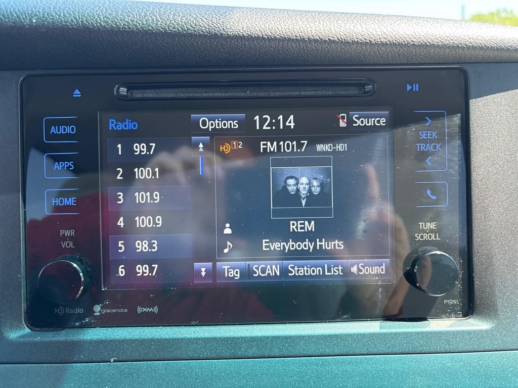 Toyota Sienna  2017