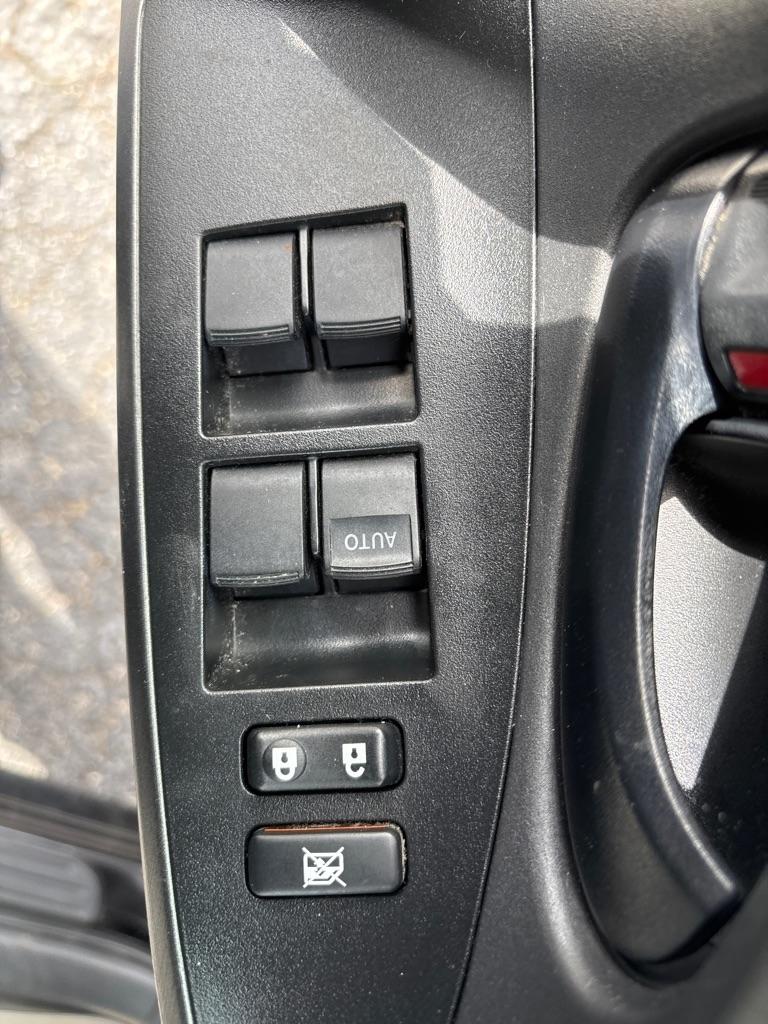 Toyota RAV4  2012