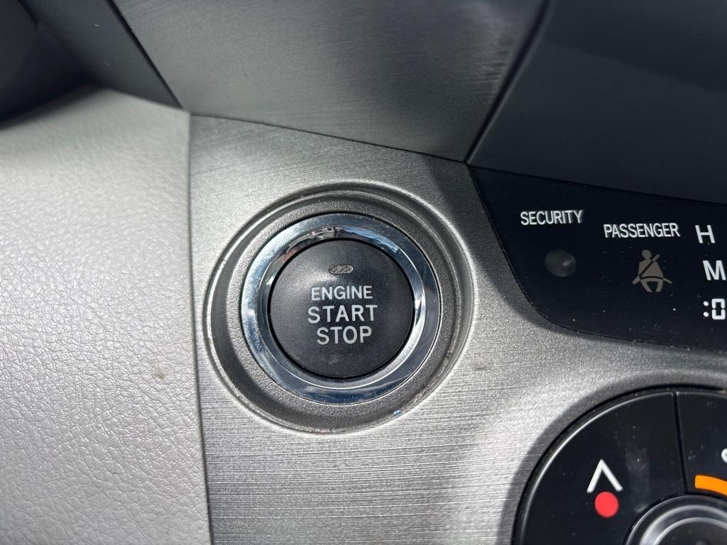 Toyota RAV4  2012