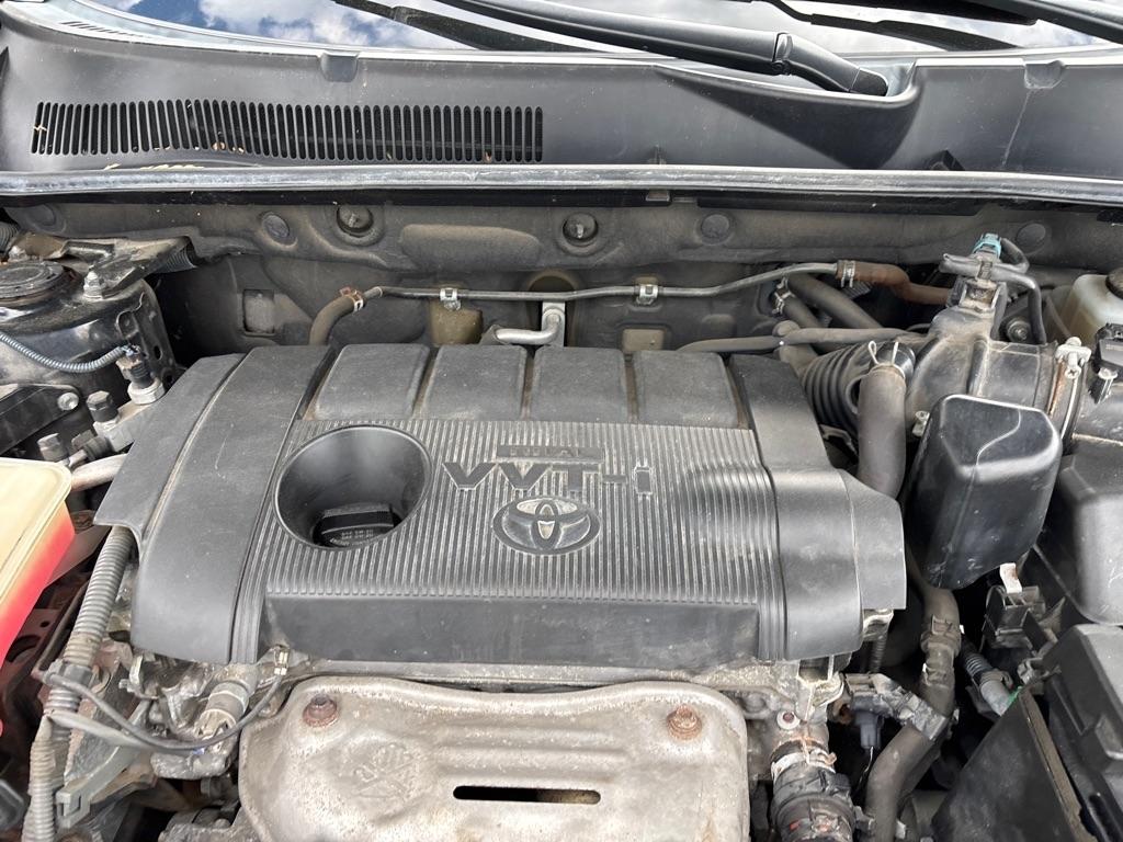 Toyota RAV4  2012