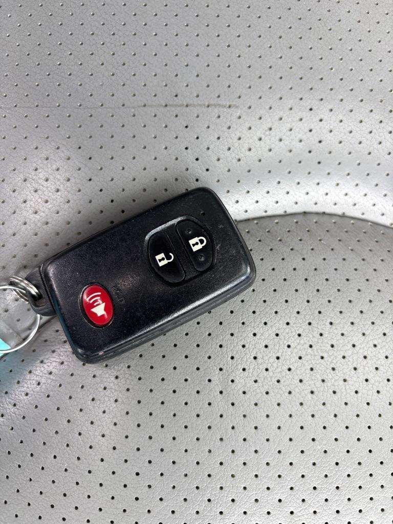 Toyota RAV4  2012
