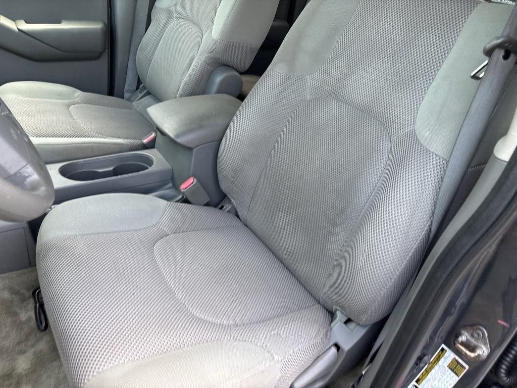 Nissan Frontier  2014
