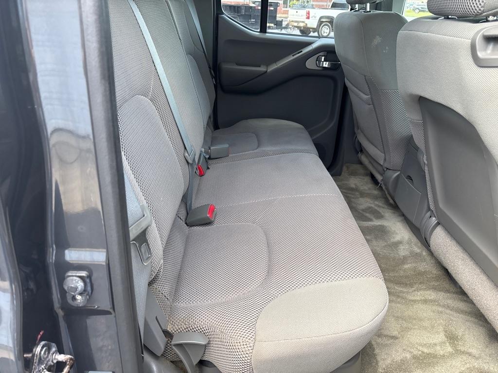 Nissan Frontier  2014