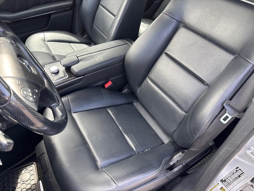 Mercedes-Benz E-Class  2010