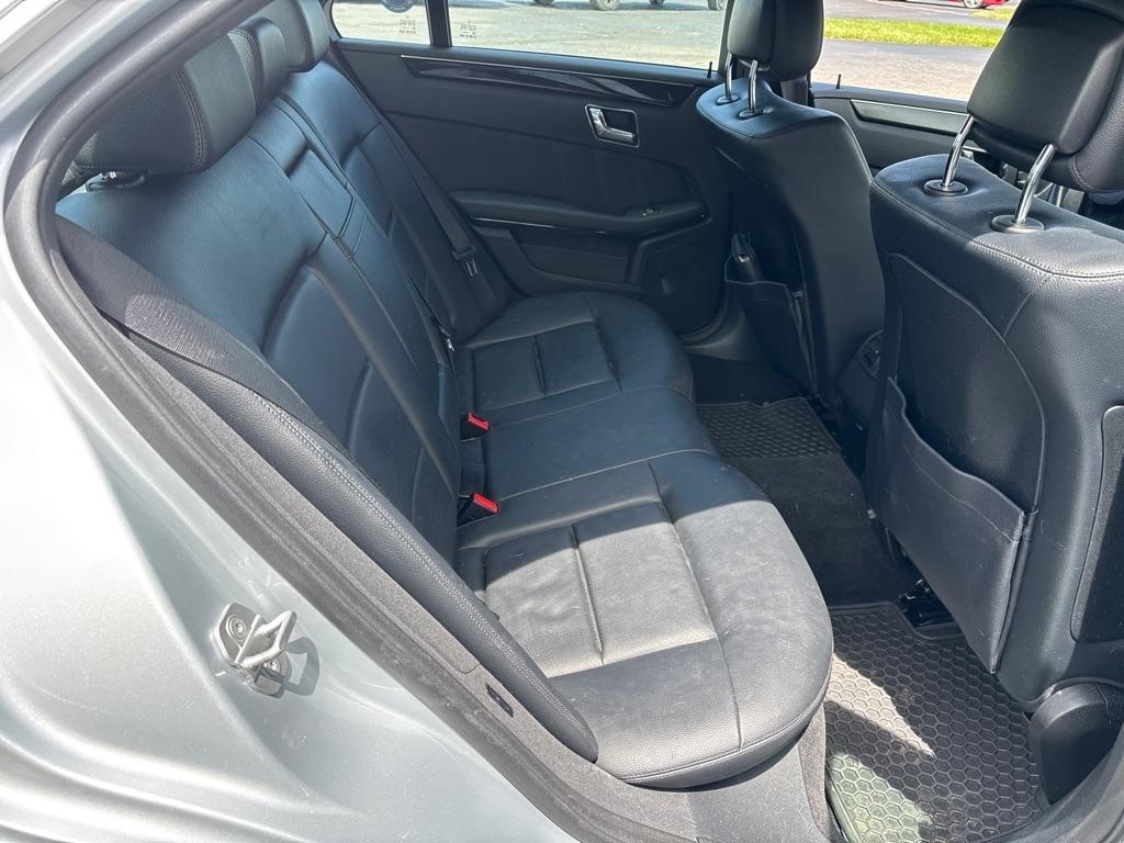 Mercedes-Benz E-Class  2010