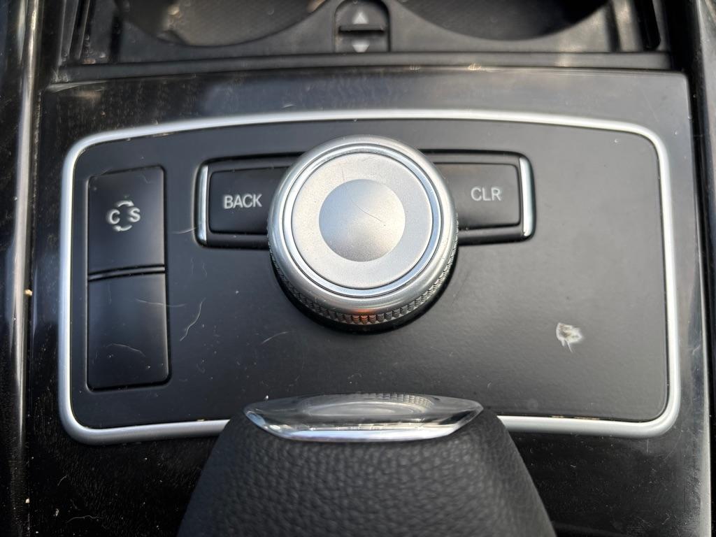 Mercedes-Benz E-Class  2010