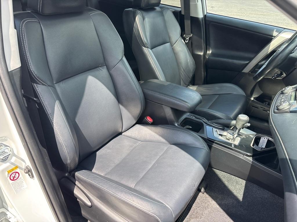 Toyota RAV4  2016