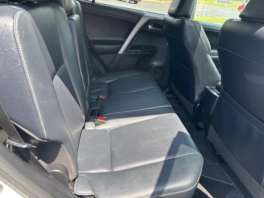 Toyota RAV4  2016