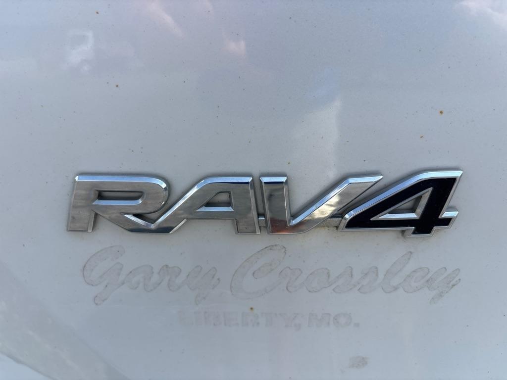 Toyota RAV4  2016
