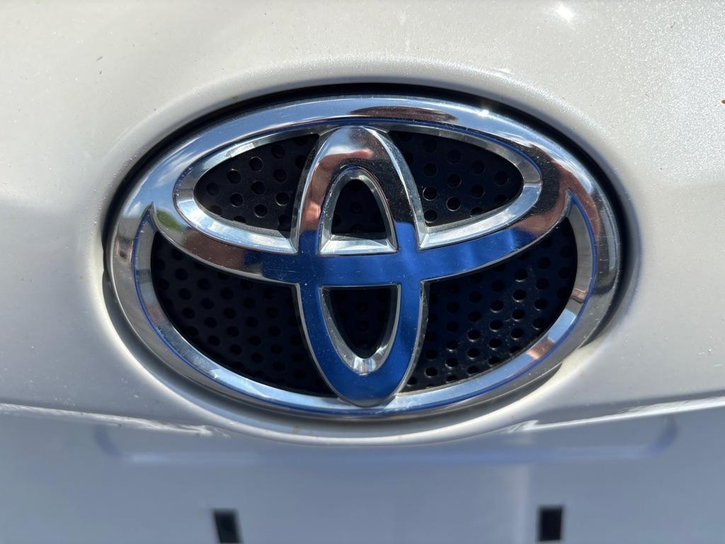 Toyota RAV4  2016