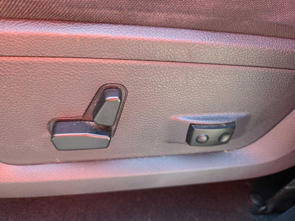 Dodge Ram 1500  2011