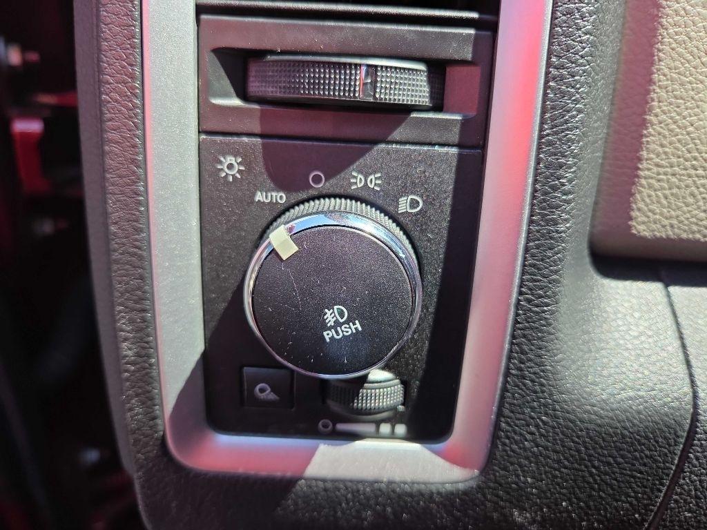 Dodge Ram 1500  2011