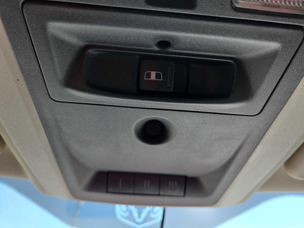 Dodge Ram 1500  2011