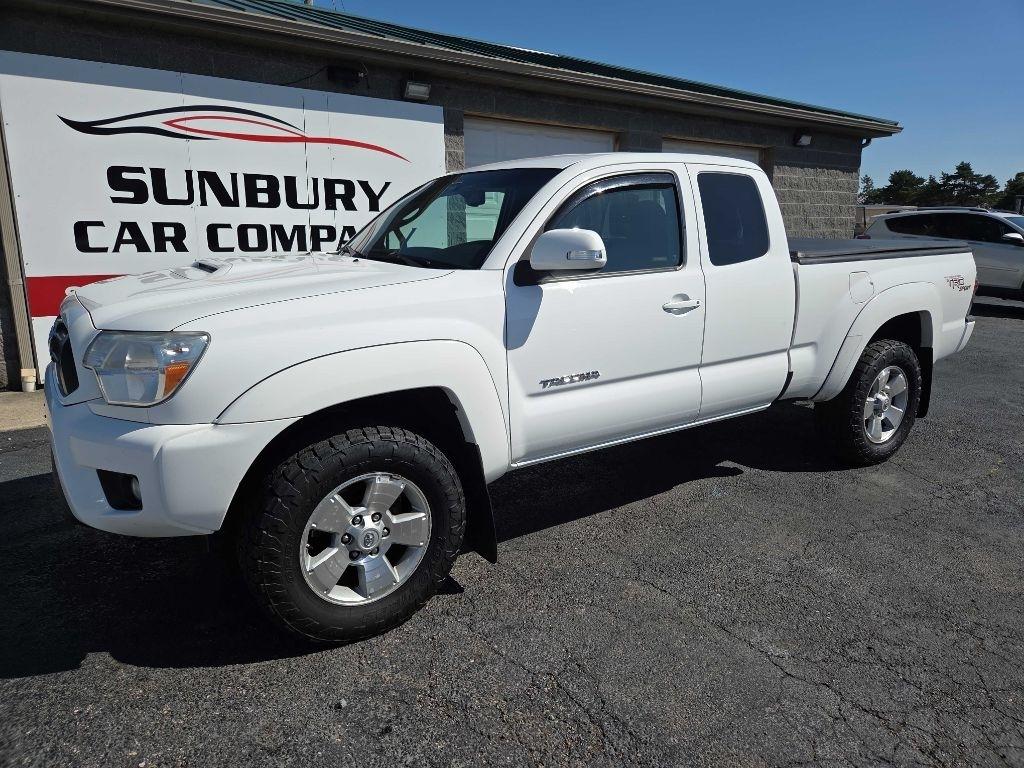 Toyota Tacoma  2013