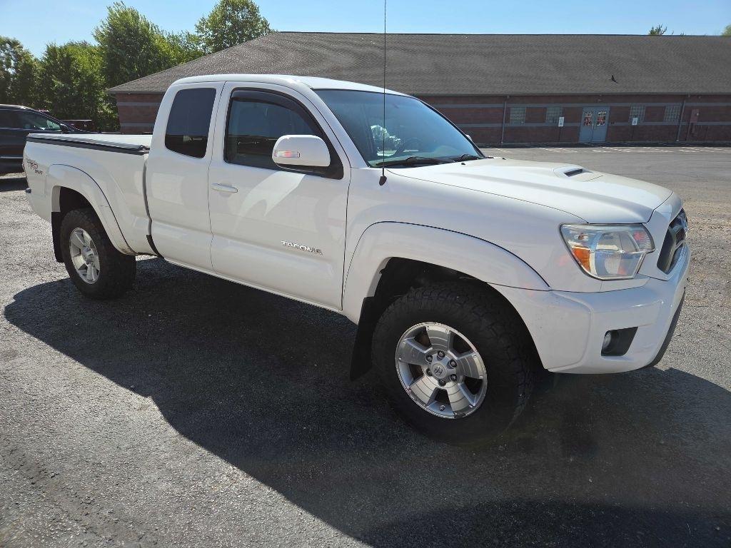 Toyota Tacoma  2013