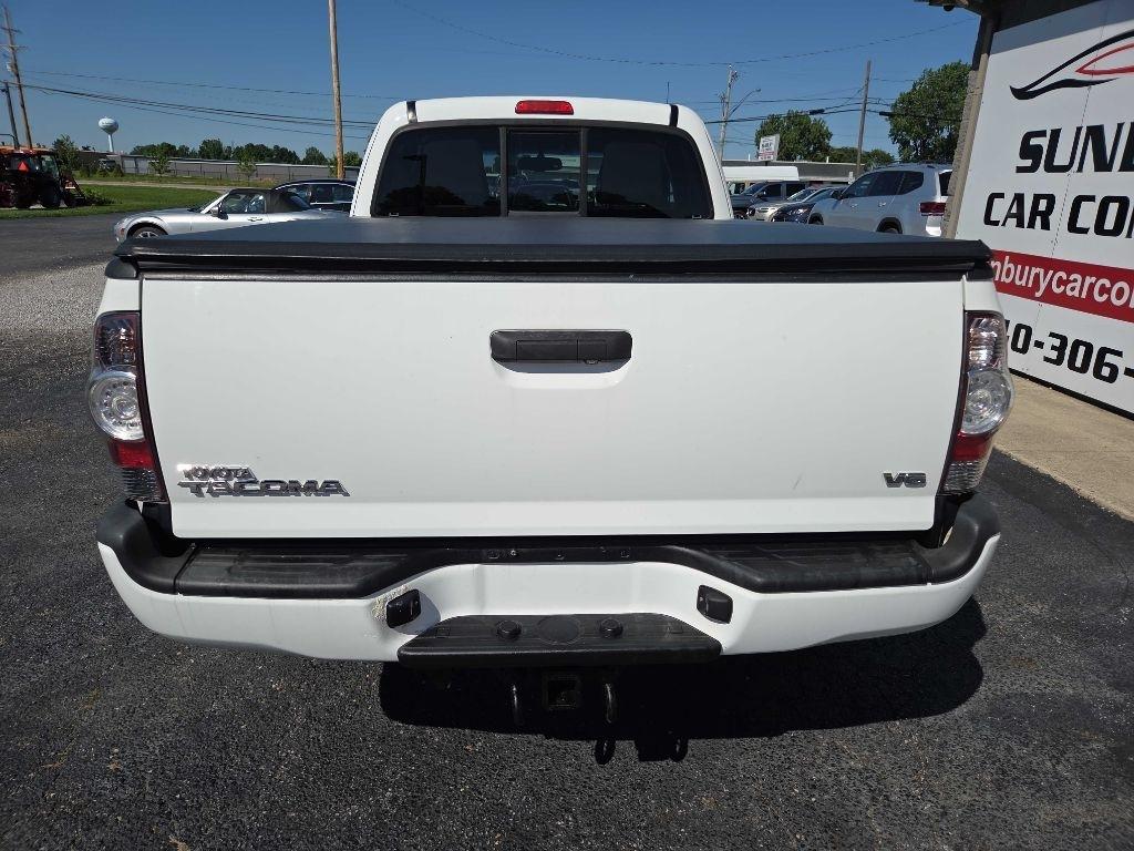 Toyota Tacoma  2013