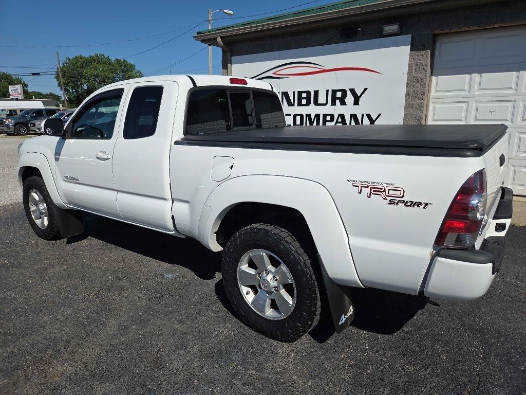 Toyota Tacoma  2013
