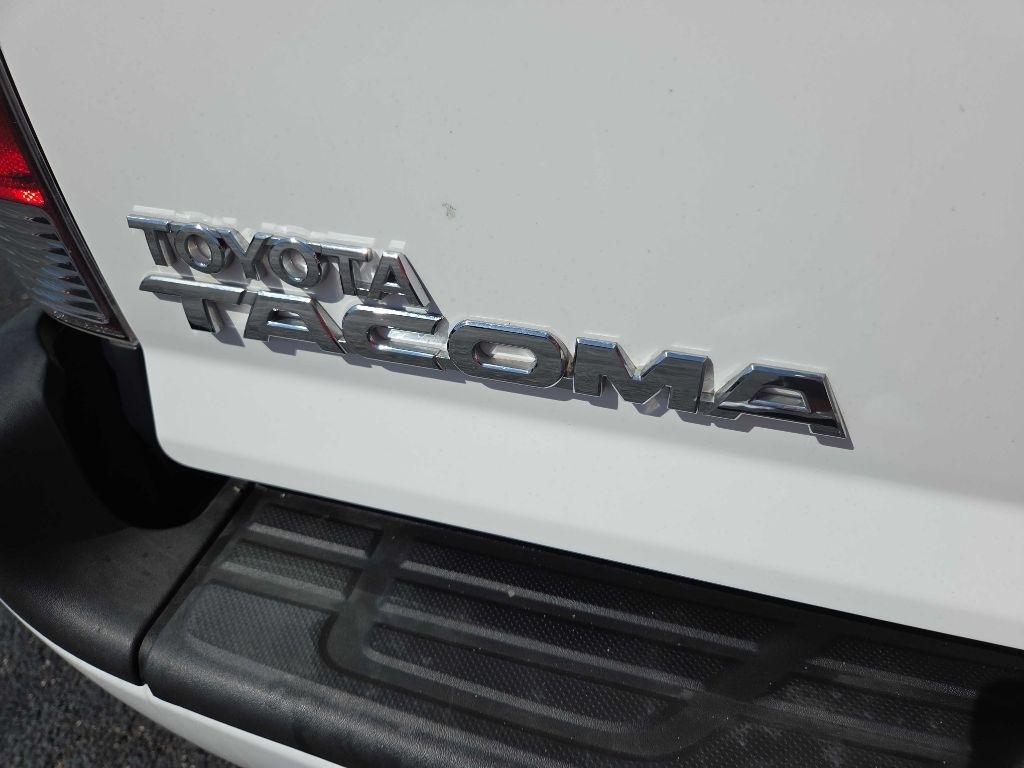 Toyota Tacoma  2013