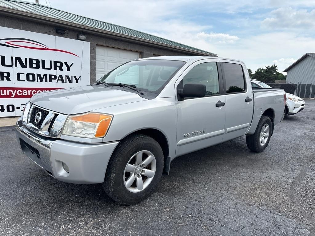Nissan Titan  2011