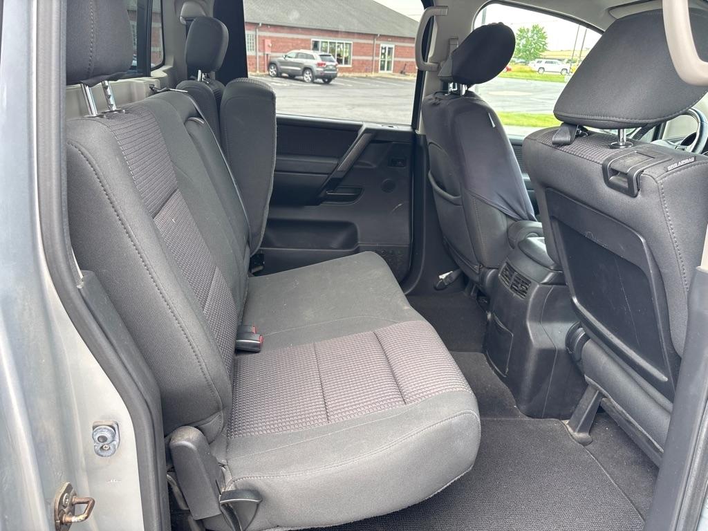 Nissan Titan  2011