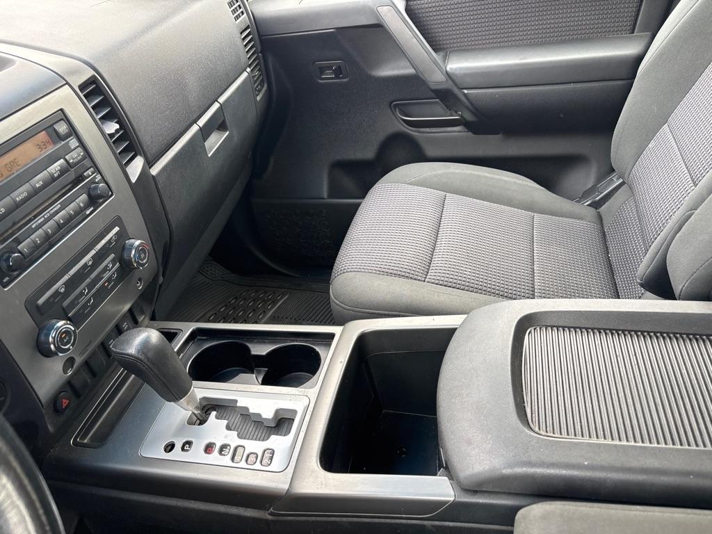 Nissan Titan  2011