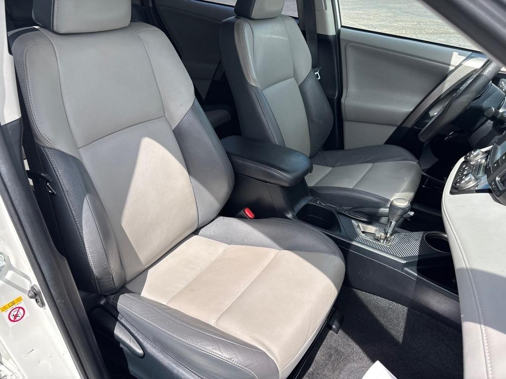 Toyota RAV4  2013