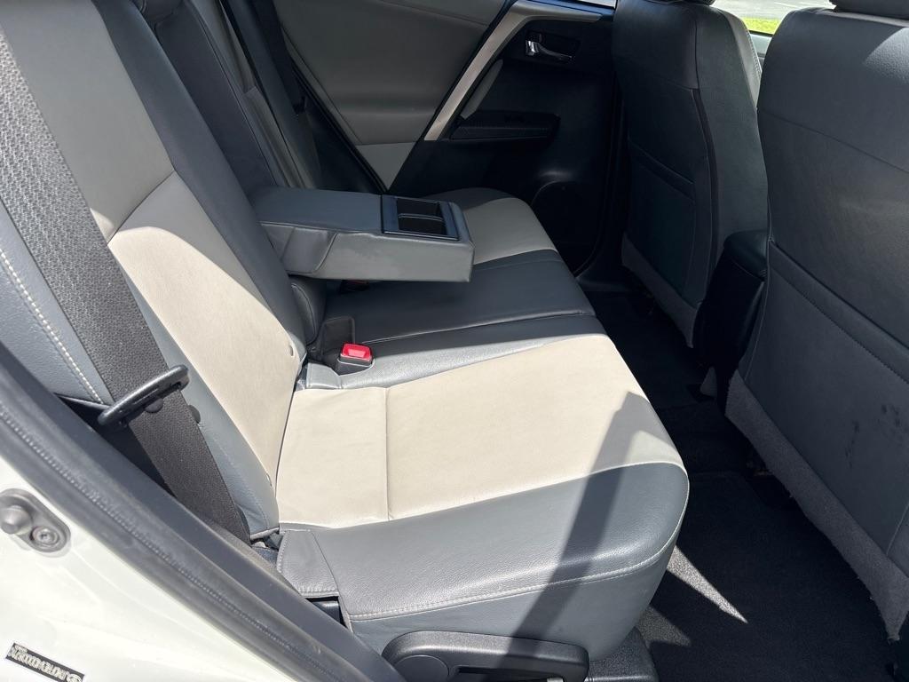 Toyota RAV4  2013