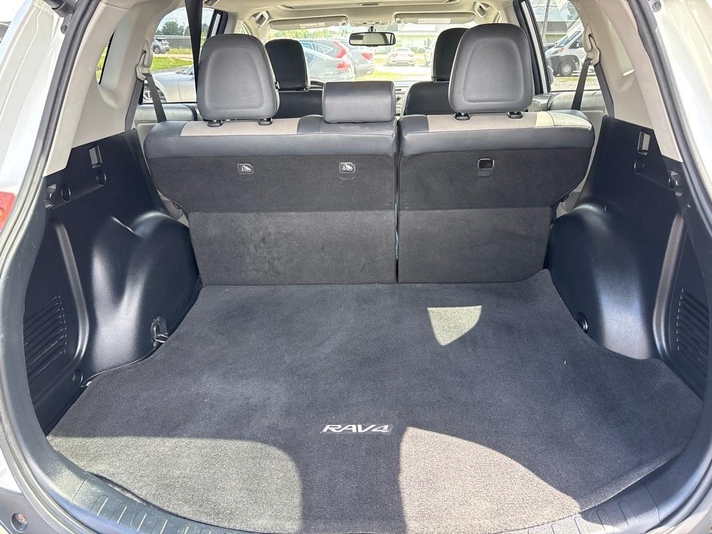 Toyota RAV4  2013