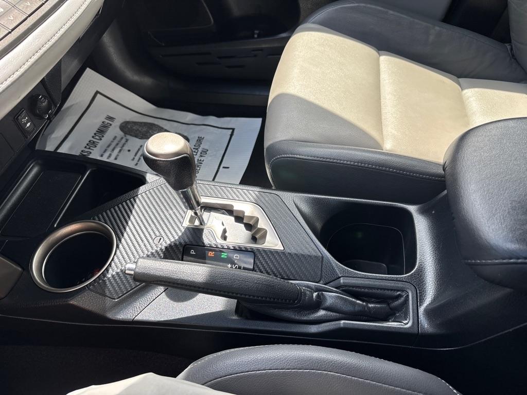 Toyota RAV4  2013