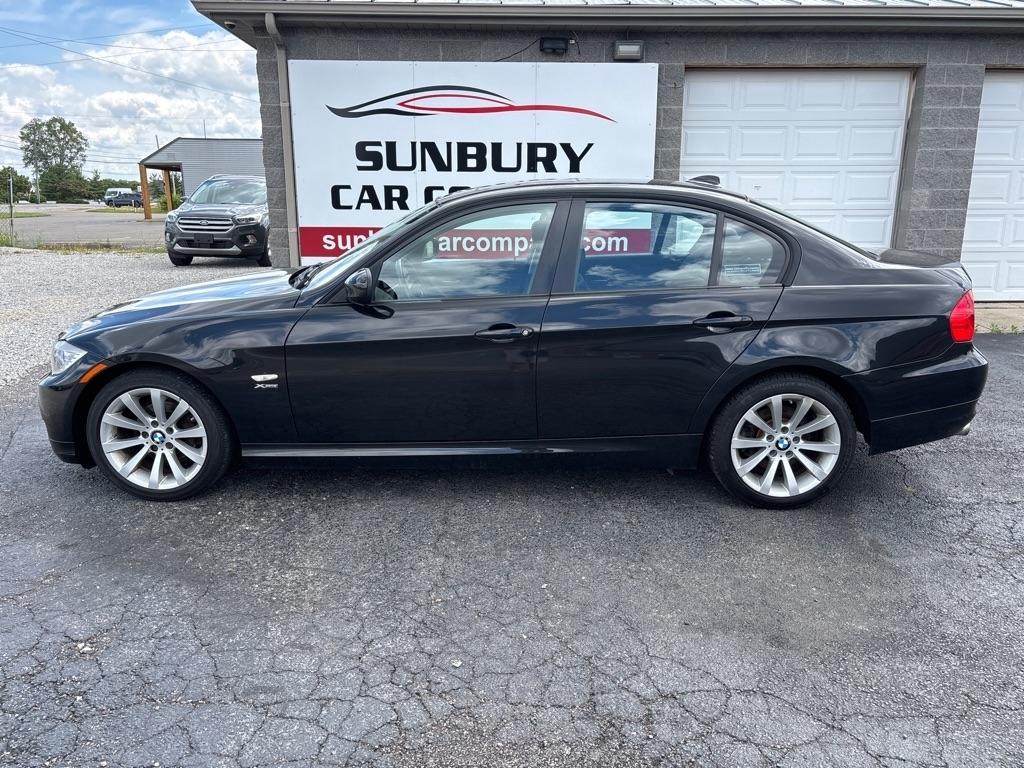 BMW 3-Series  2011