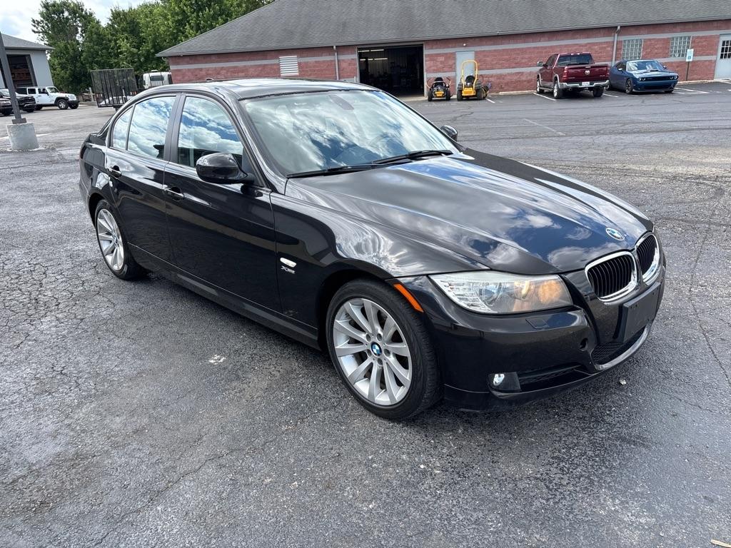 BMW 3-Series  2011