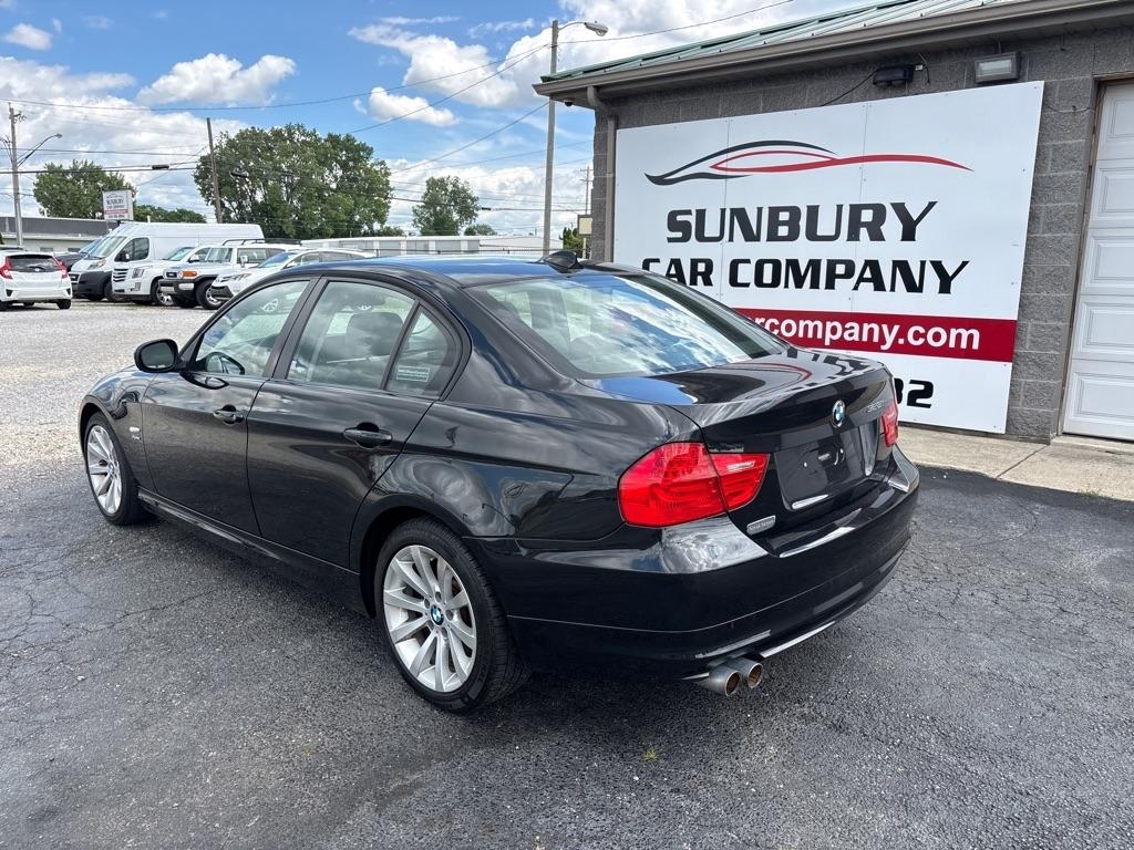 BMW 3-Series  2011