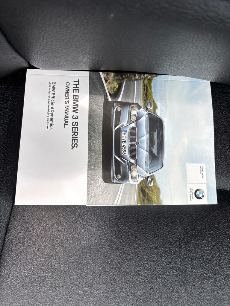 BMW 3-Series  2011
