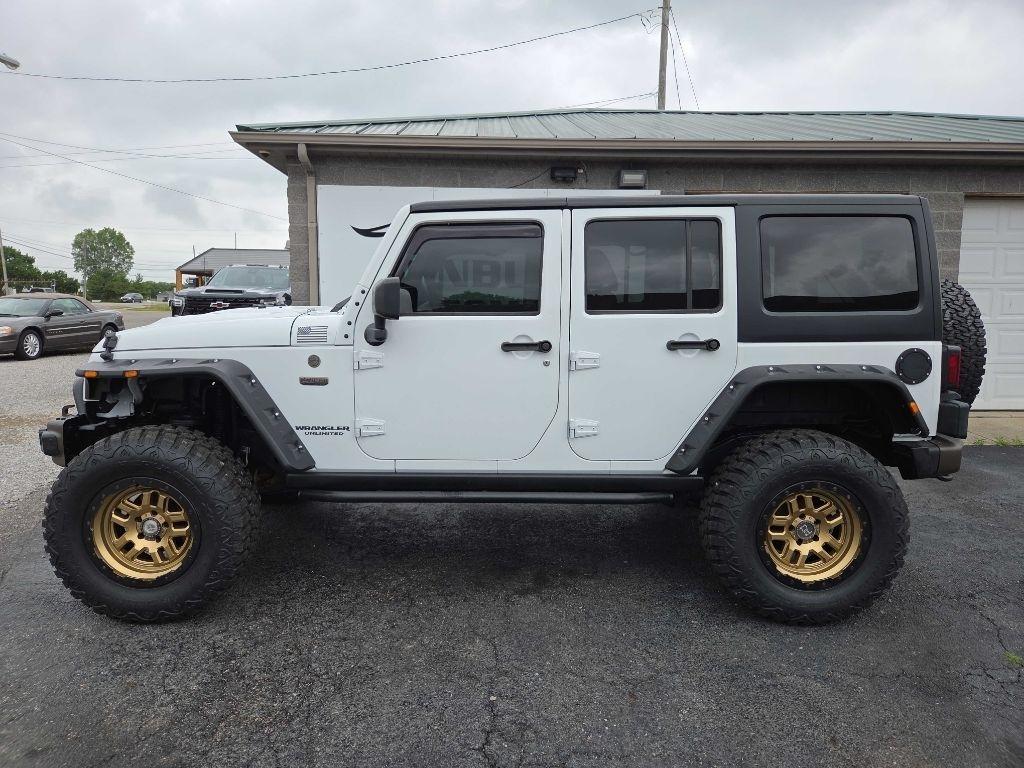 2016 Jeep Wrangler SAHARA