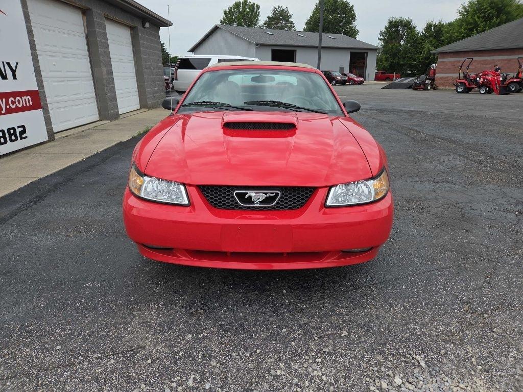 Ford Mustang  2003