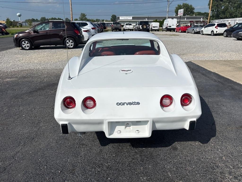 Chevrolet Corvette  1977