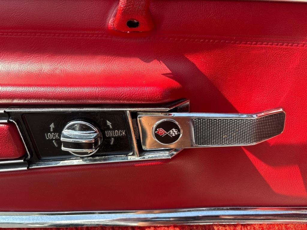 Chevrolet Corvette  1977
