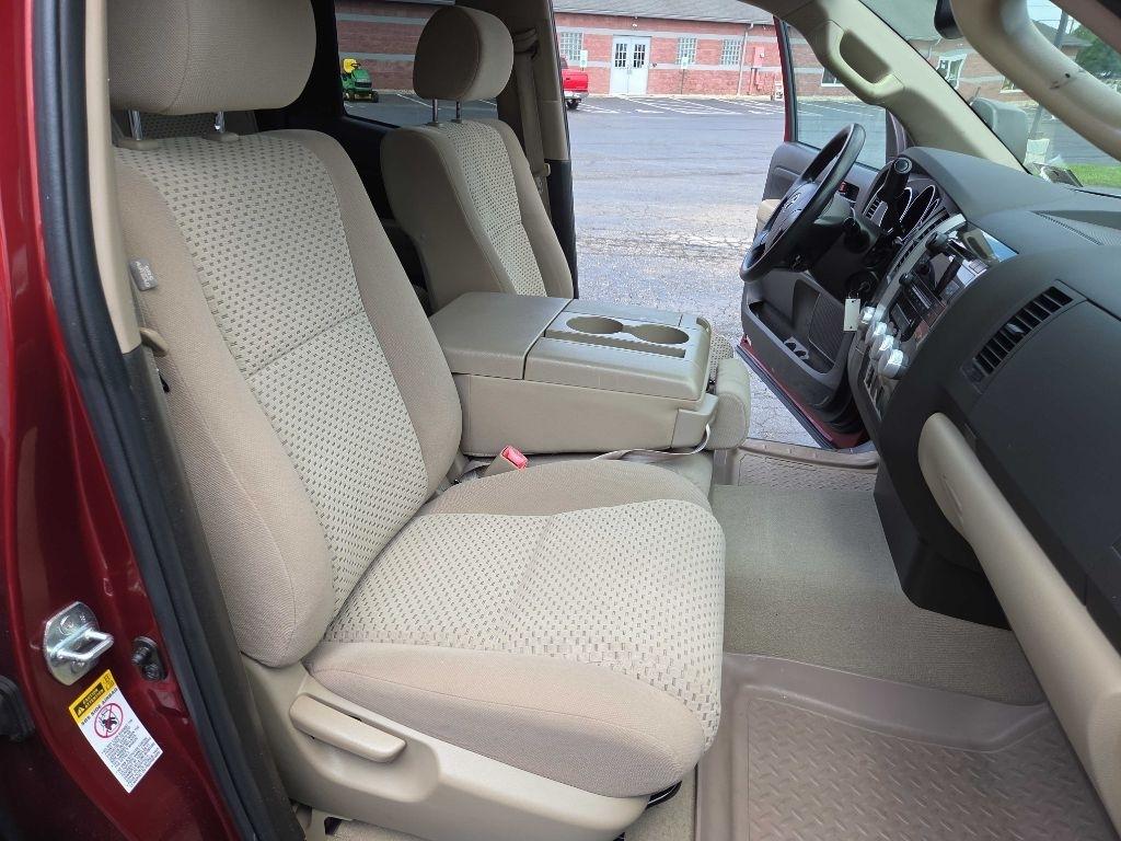 Toyota Tundra  2010