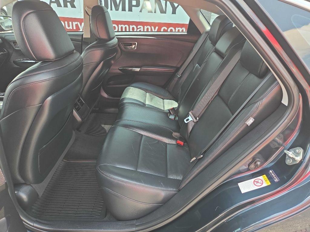 Toyota Avalon  2018