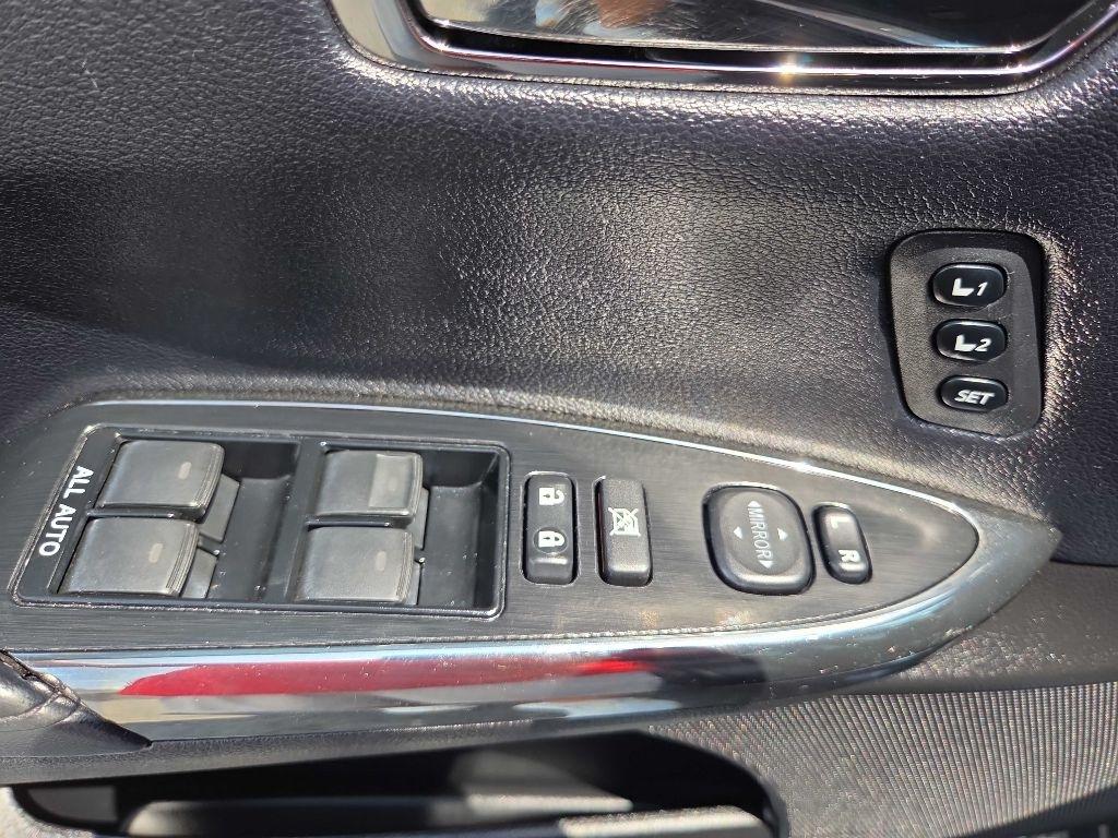 Toyota Avalon  2018