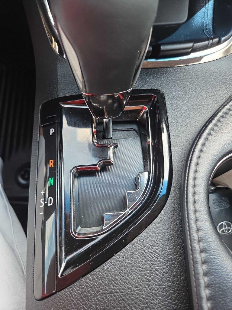 Toyota Avalon  2018