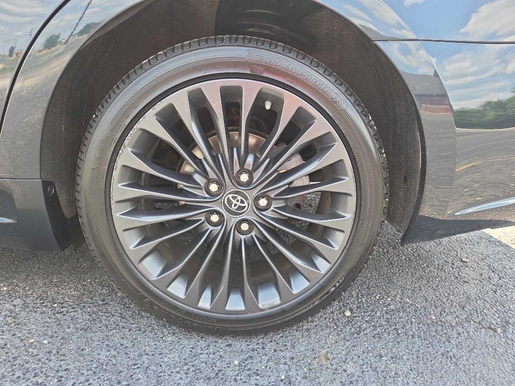 Toyota Avalon  2018