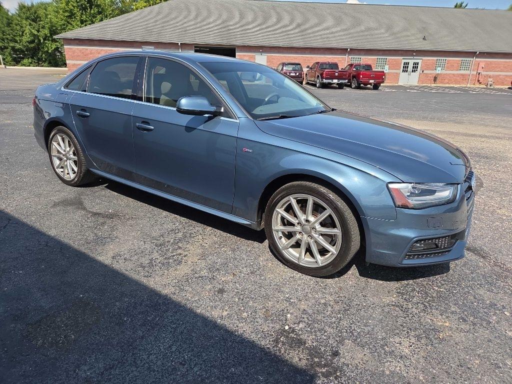 Audi A4  2015