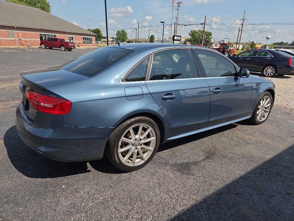 Audi A4  2015